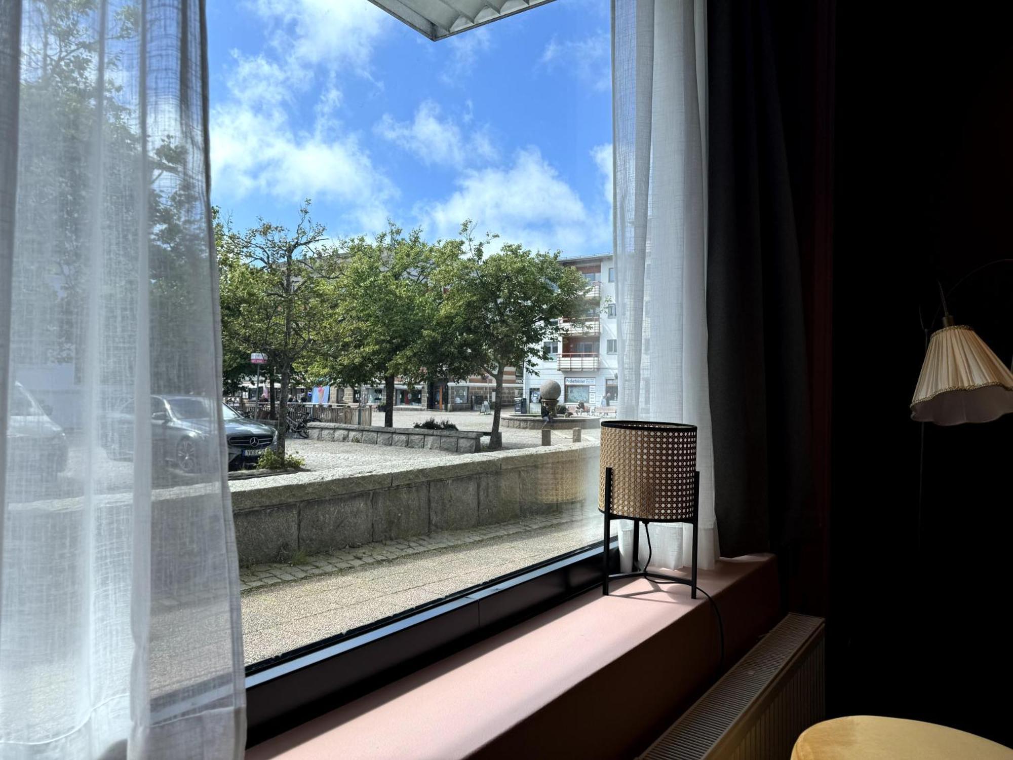Hotell Sillen Лисечіль Екстер'єр фото
